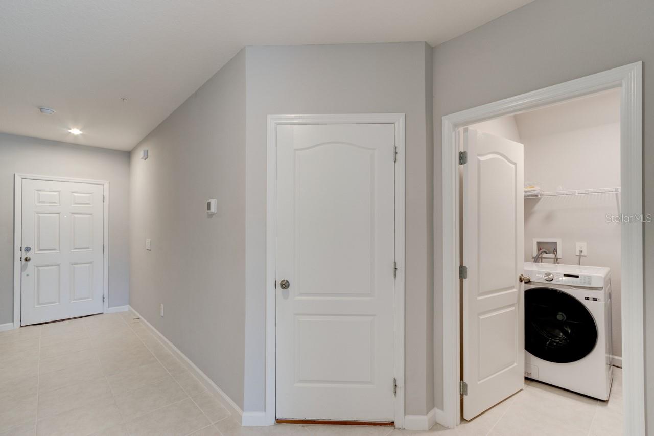 Image 7 of 25 For 263 Cape Honeysuckle Place