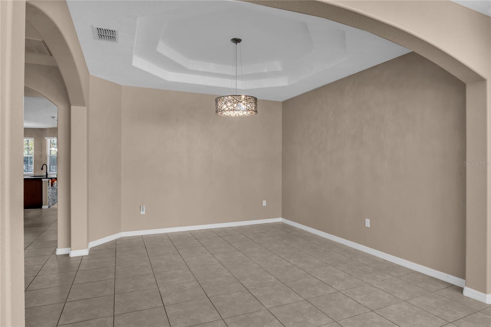 Image 11 of 54 For 4018 Chandler Estates Drive