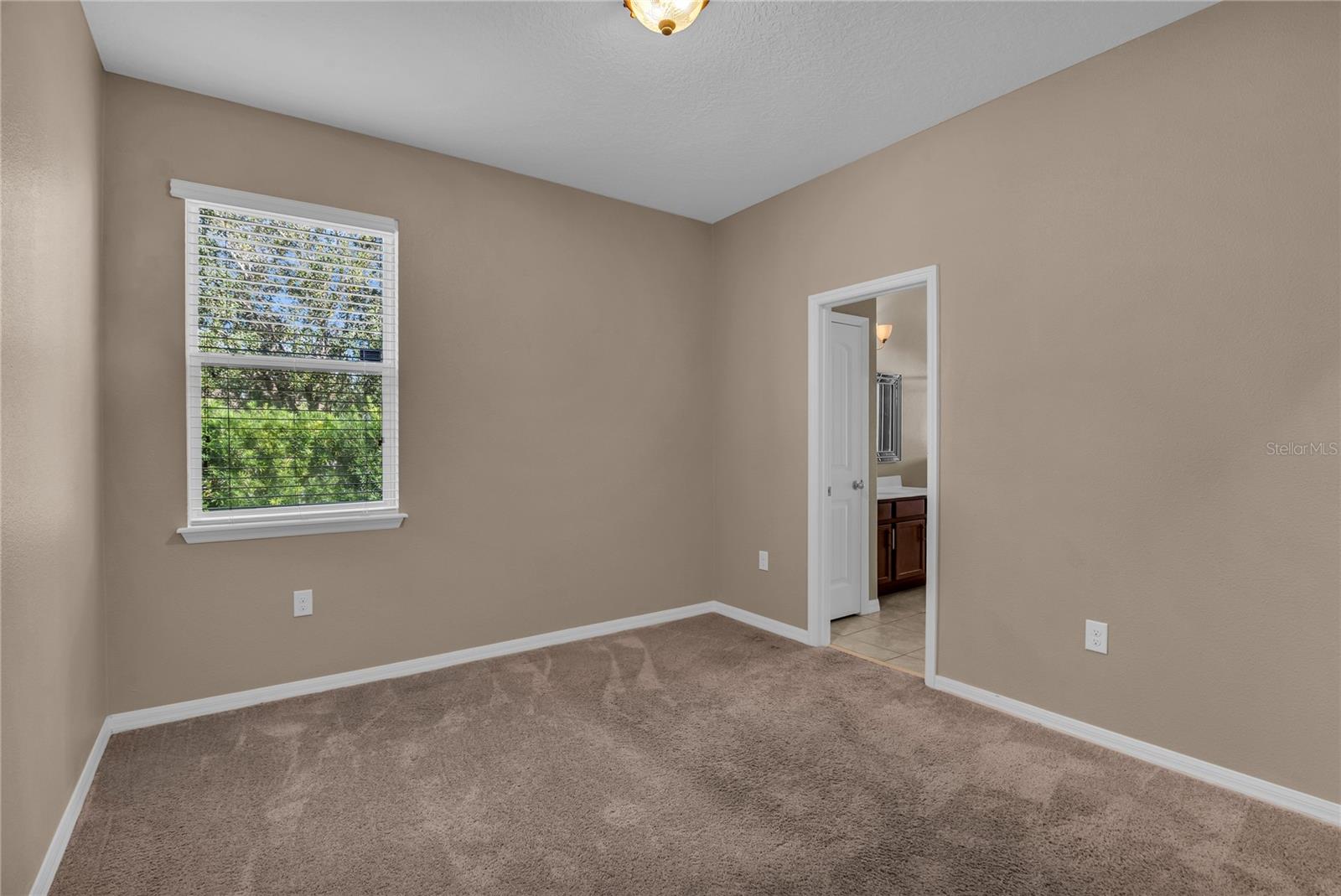 Image 41 of 54 For 4018 Chandler Estates Drive