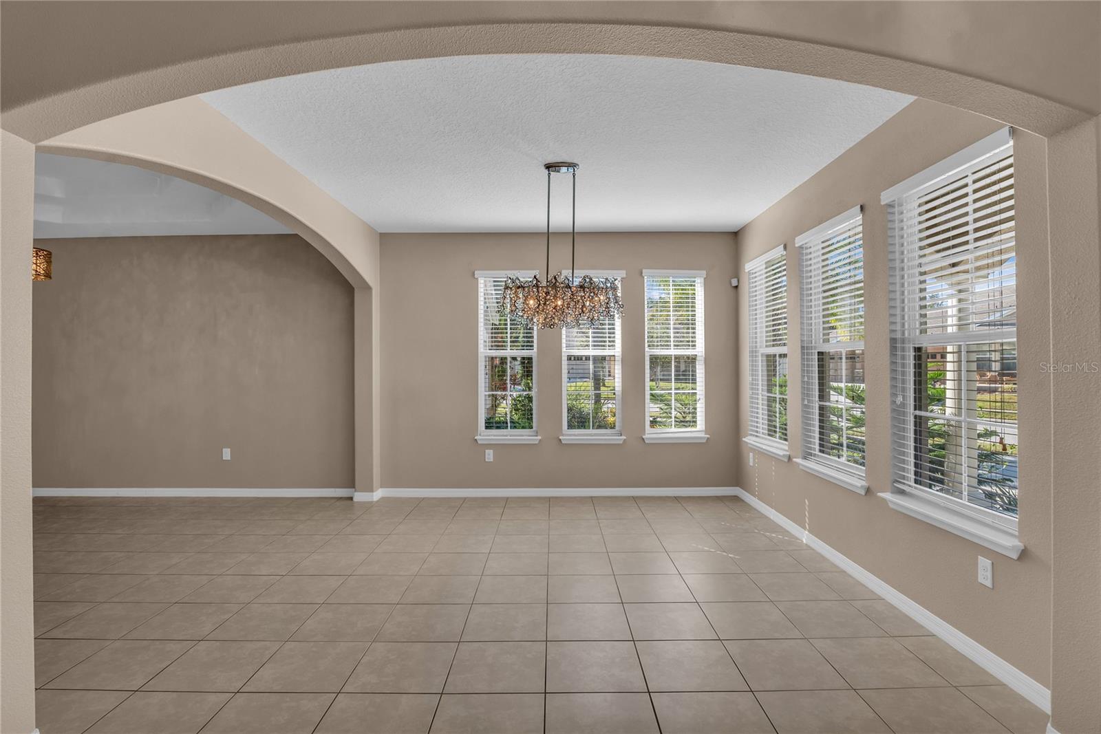 Image 9 of 54 For 4018 Chandler Estates Drive