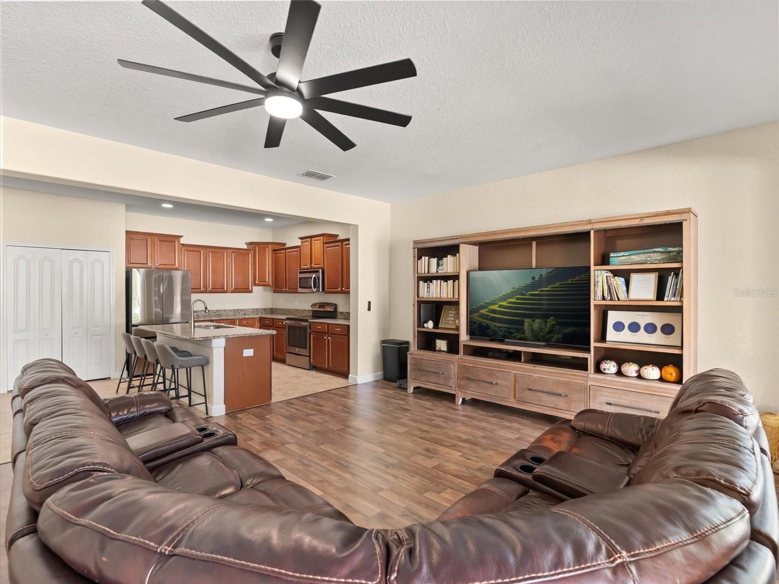 Image 13 of 48 For 15607 Camp Dubois Crescent