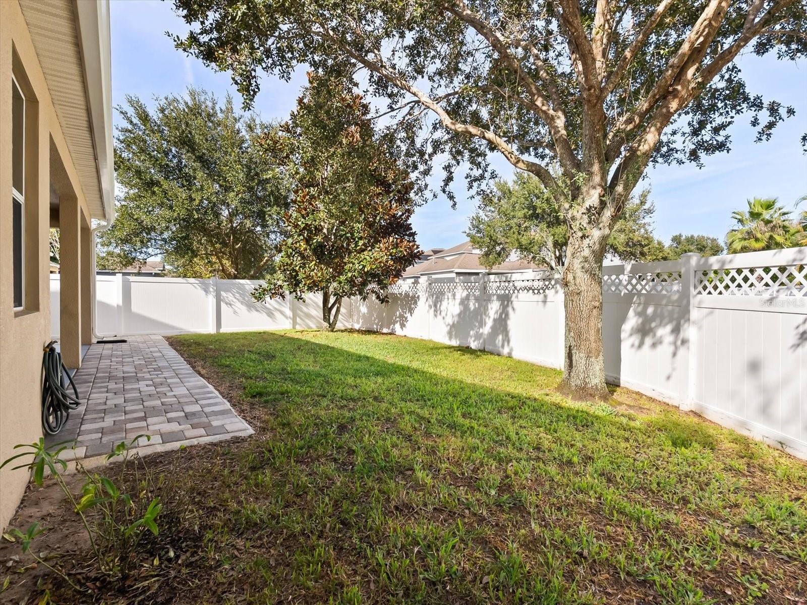 Image 36 of 48 For 15607 Camp Dubois Crescent