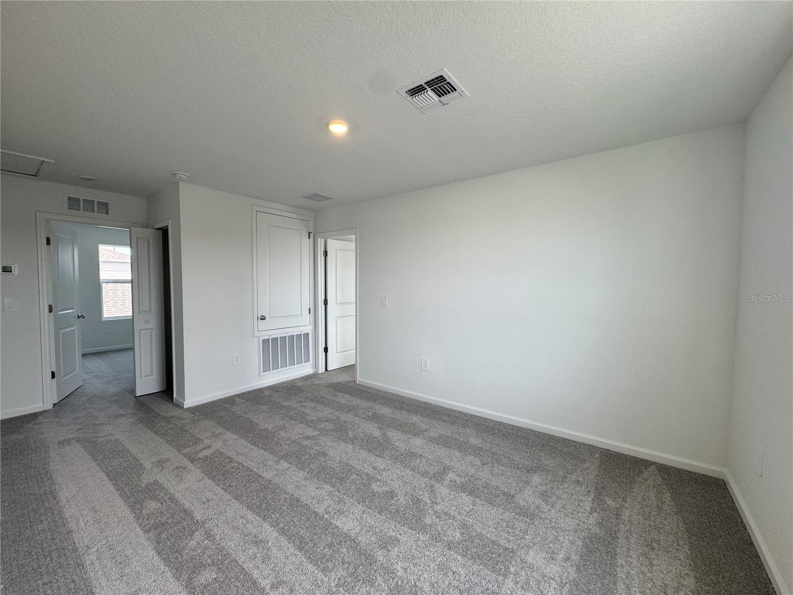 Image 16 of 38 For 1946 Sarah Street