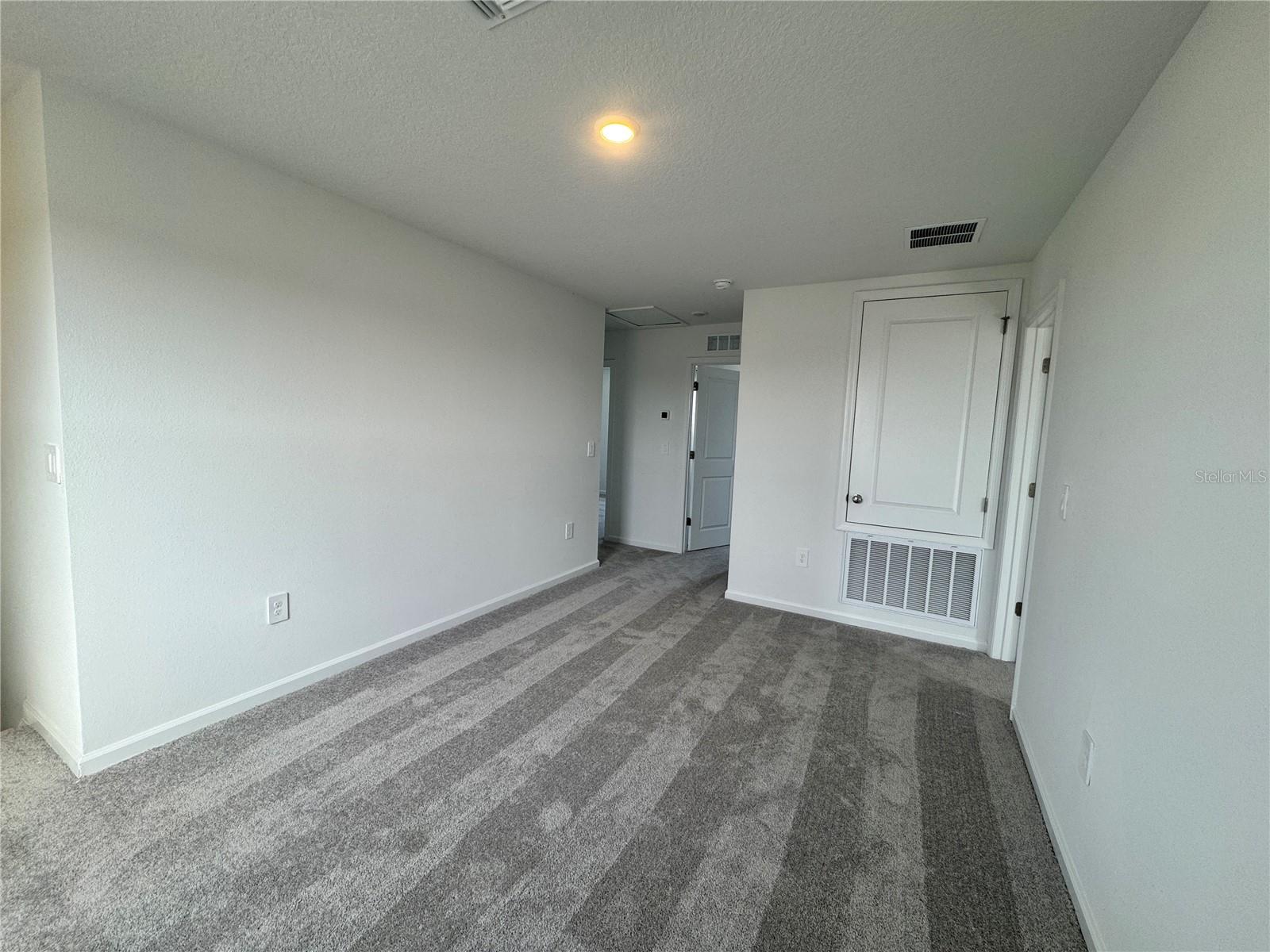 Image 17 of 38 For 1946 Sarah Street