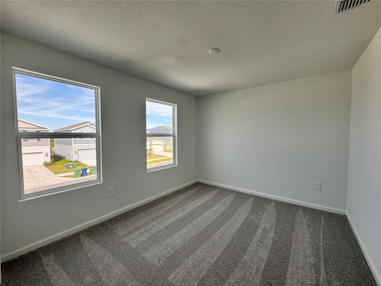 Image 29 of 38 For 1946 Sarah Street