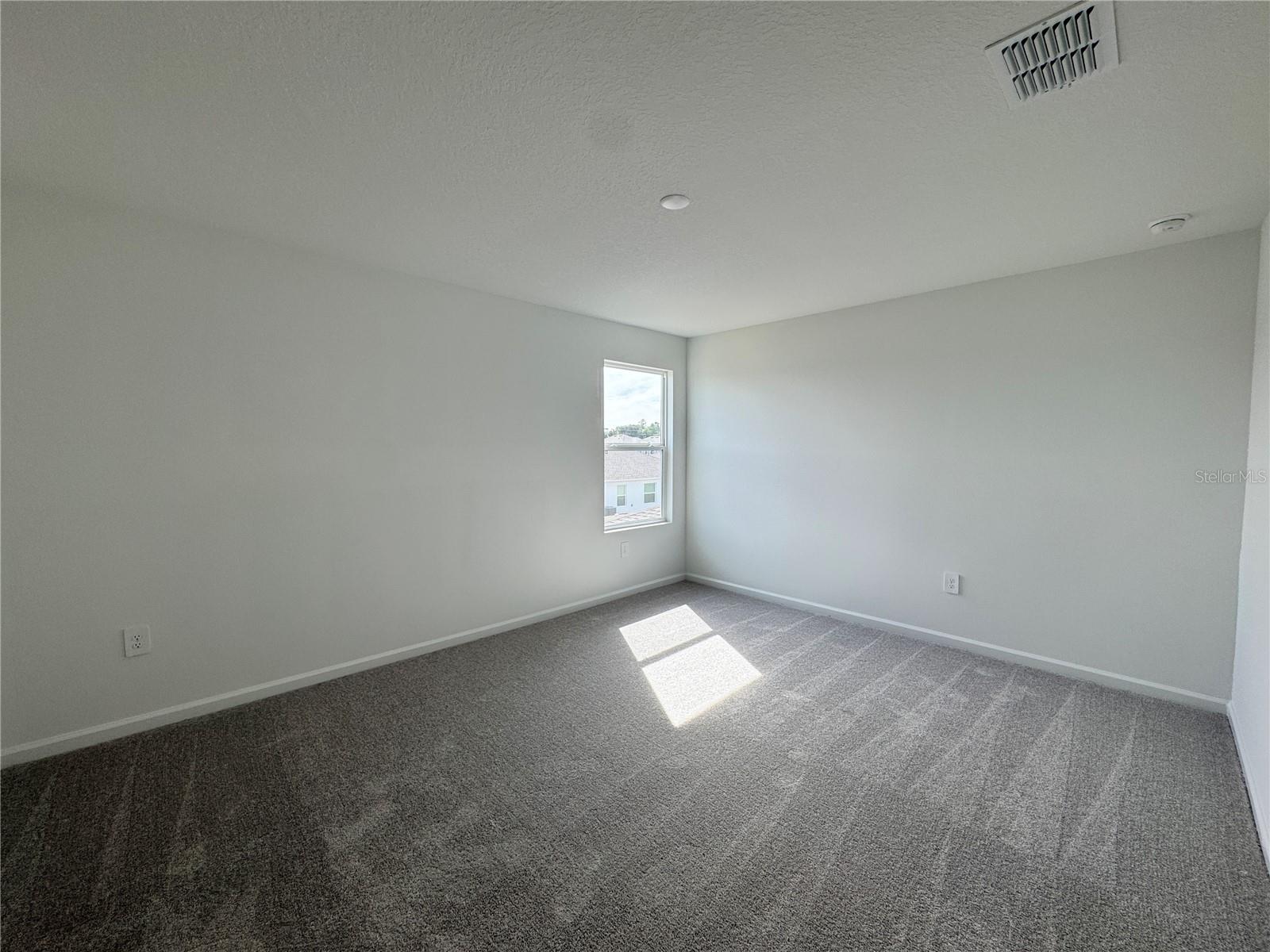 Image 32 of 38 For 1946 Sarah Street