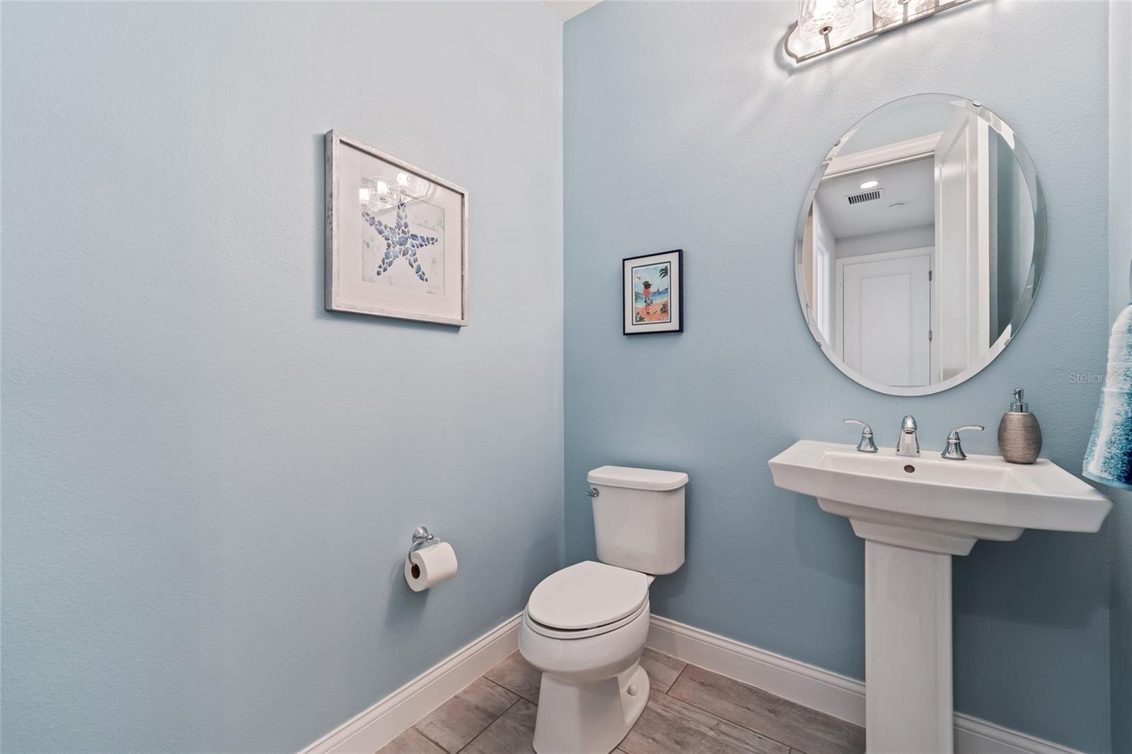 Image 14 of 50 For 10692 Royal Cypress Way