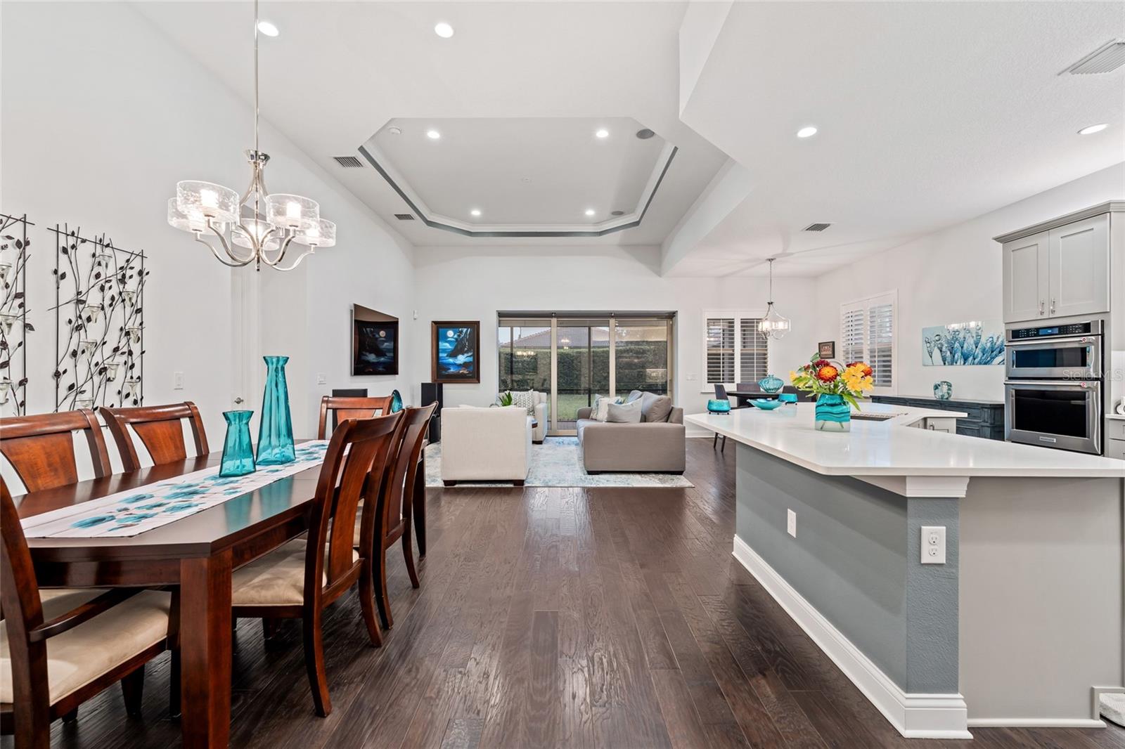 Image 15 of 50 For 10692 Royal Cypress Way