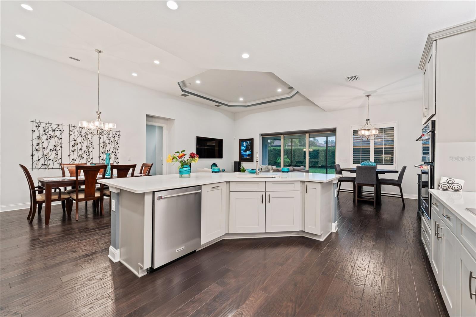 Image 23 of 50 For 10692 Royal Cypress Way