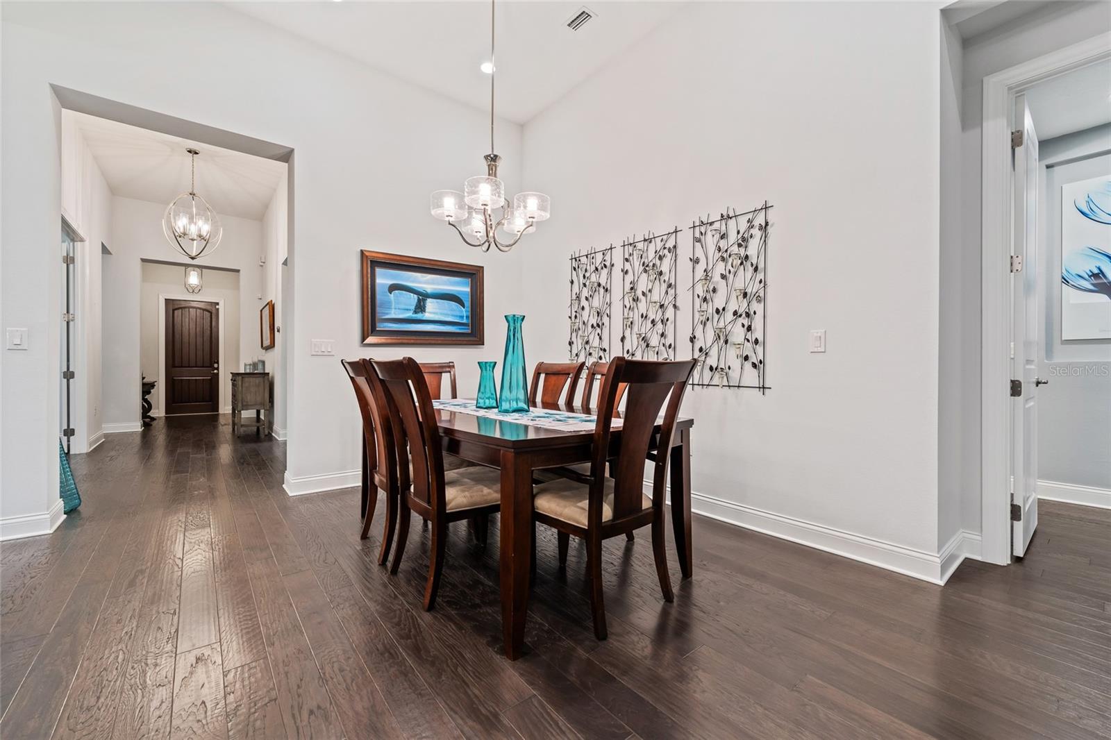 Image 25 of 50 For 10692 Royal Cypress Way