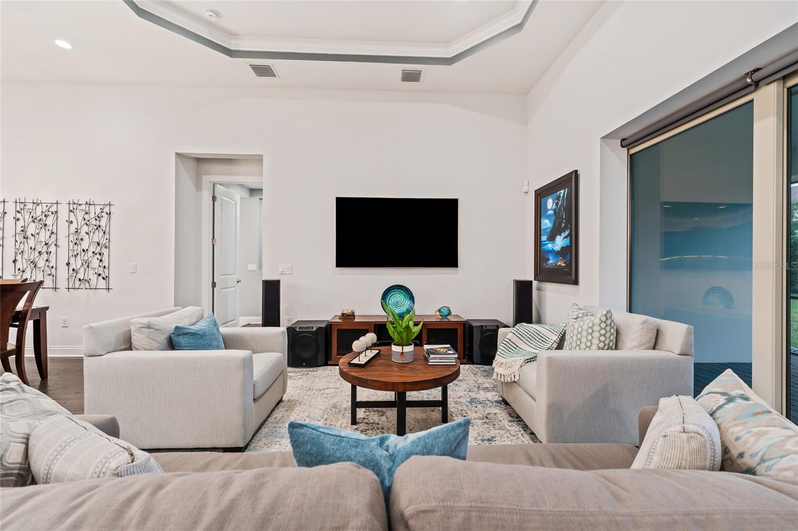 Image 30 of 50 For 10692 Royal Cypress Way