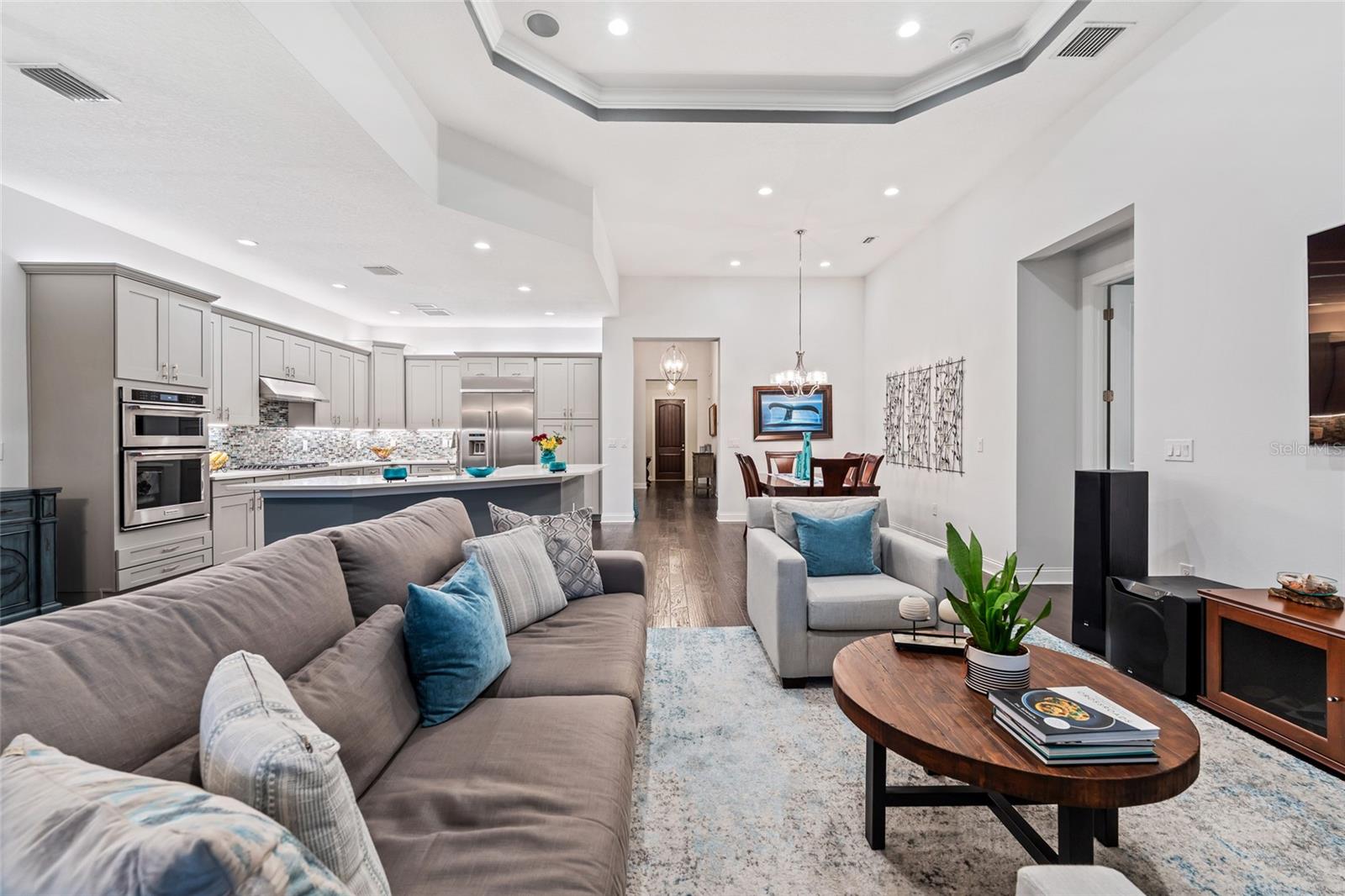 Image 31 of 50 For 10692 Royal Cypress Way