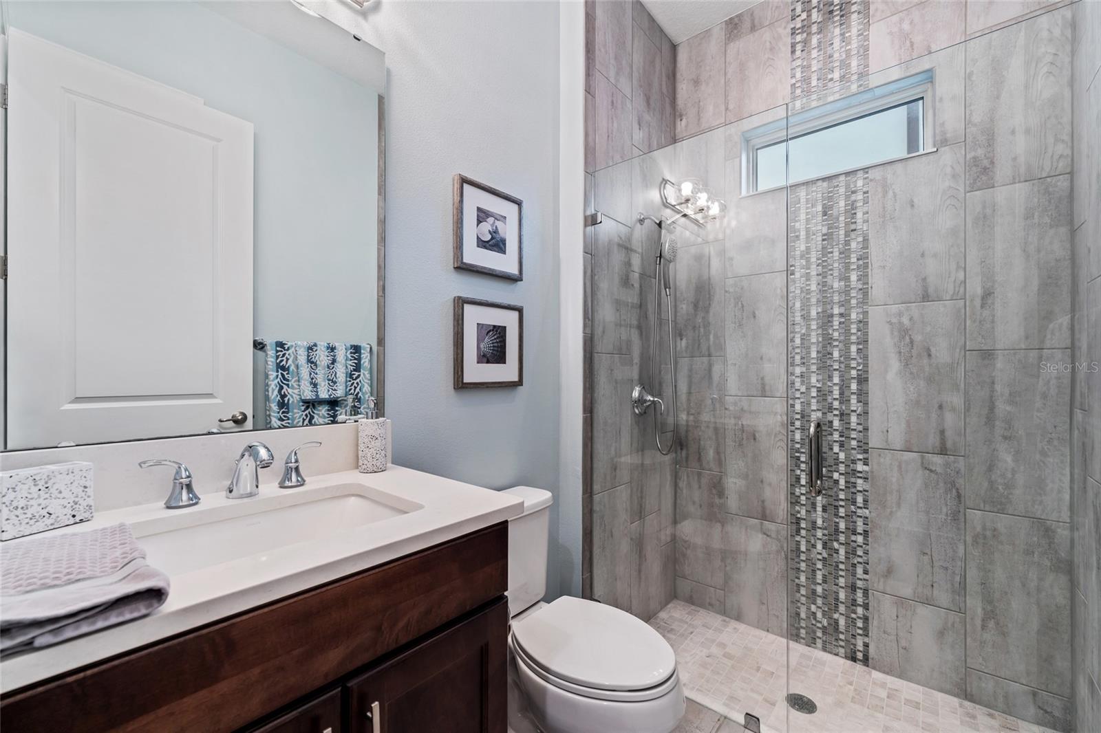 Image 8 of 50 For 10692 Royal Cypress Way