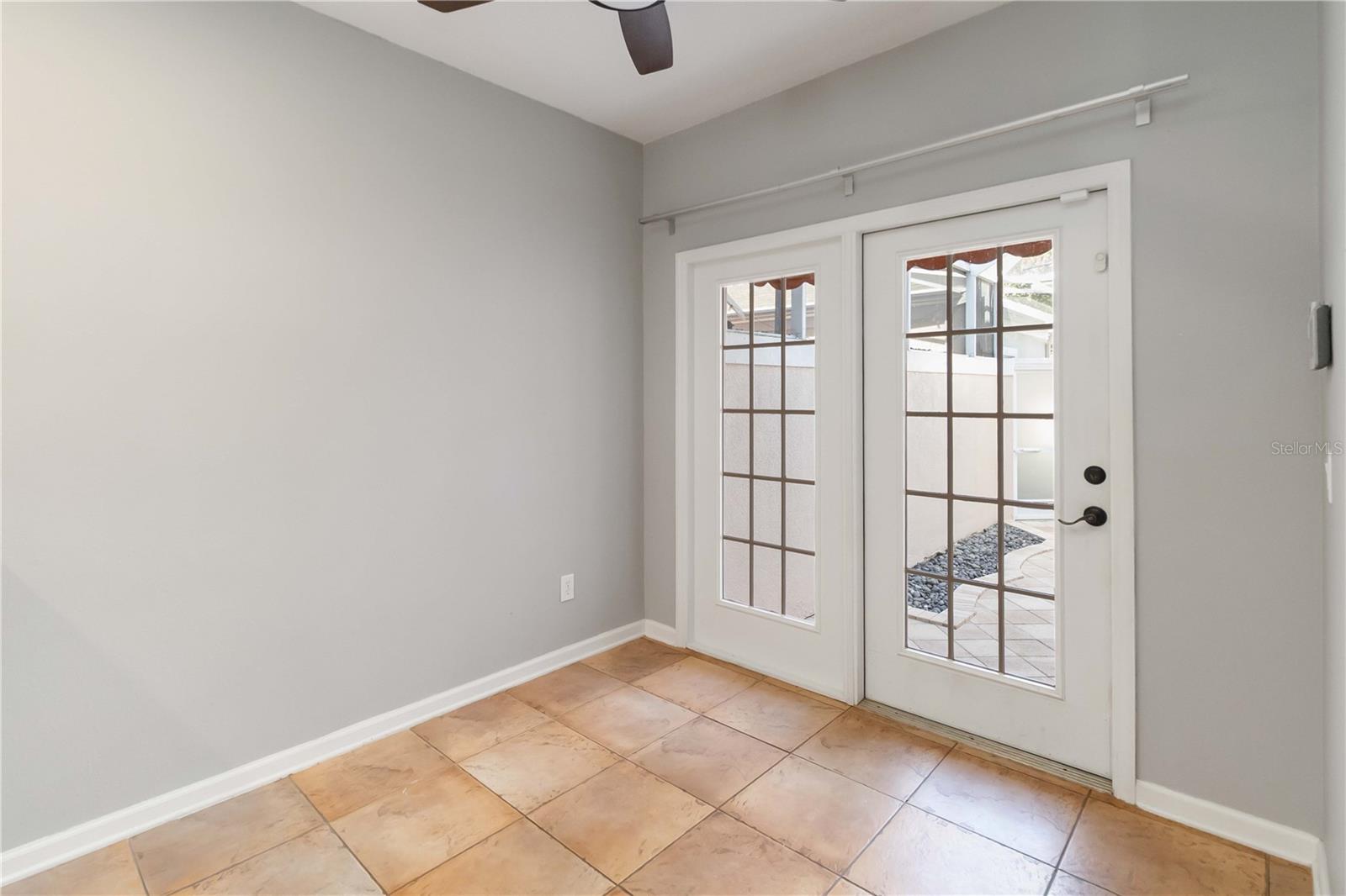 Image 10 of 27 For 8719 Silk Bay Place