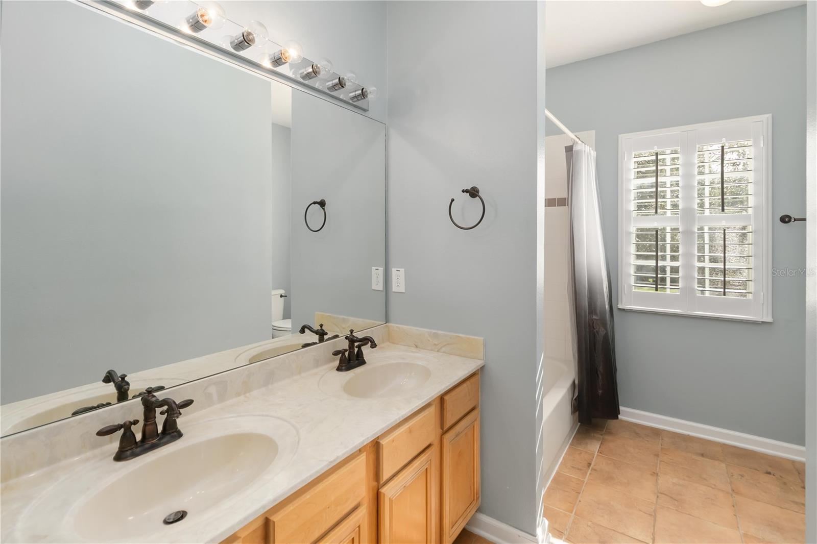 Image 19 of 27 For 8719 Silk Bay Place