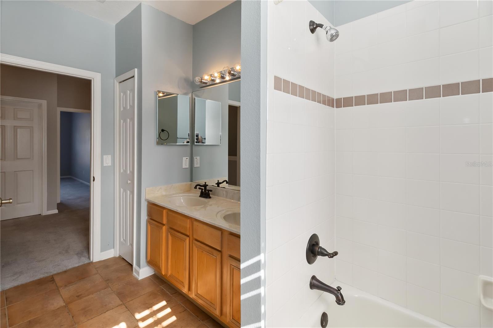 Image 20 of 27 For 8719 Silk Bay Place