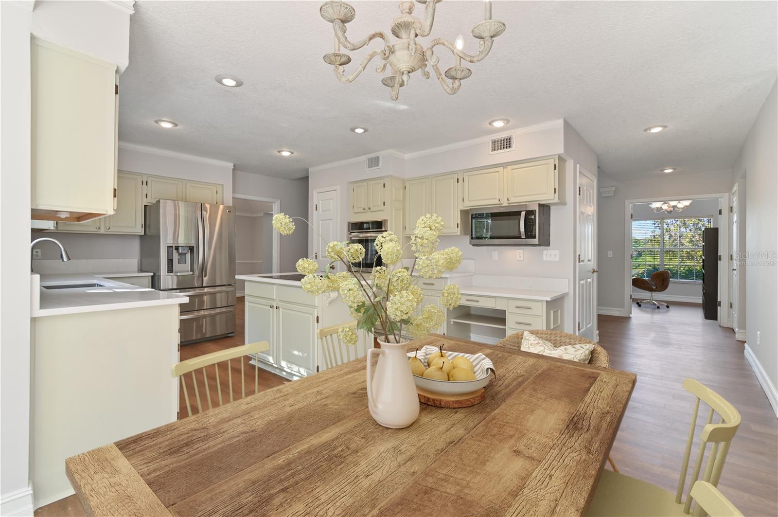 Image 18 of 95 For 2202 Lake Marion Drive