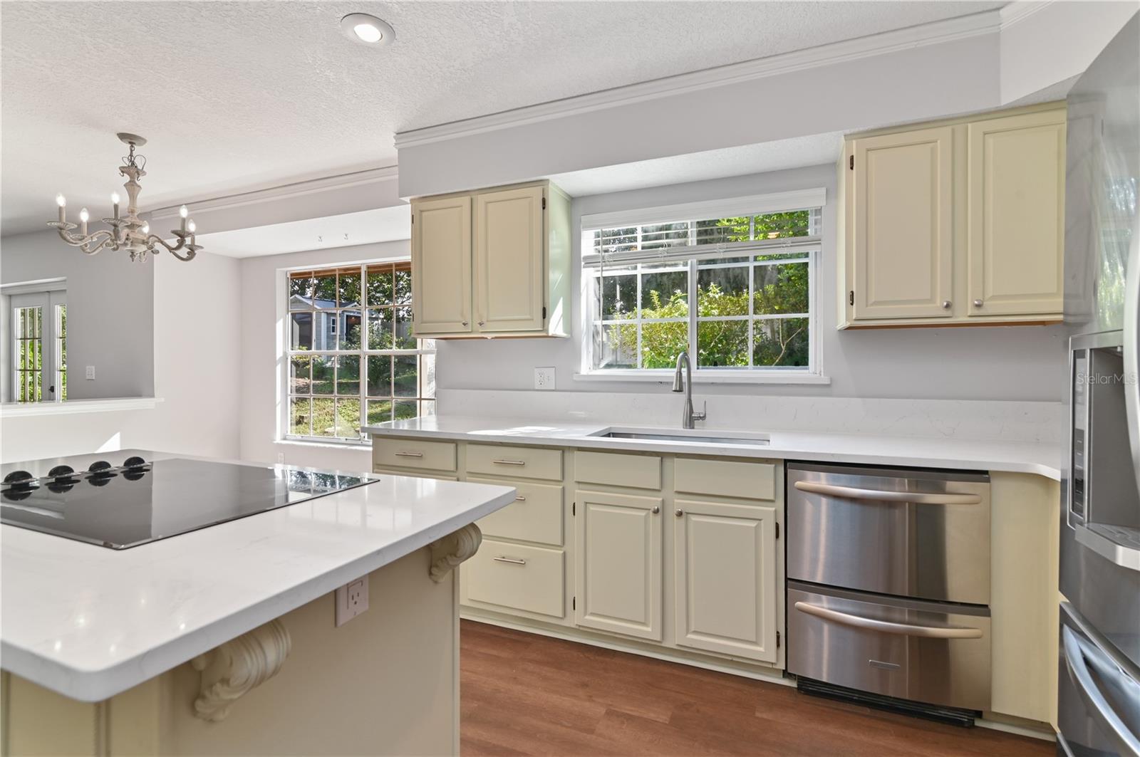 Image 21 of 95 For 2202 Lake Marion Drive