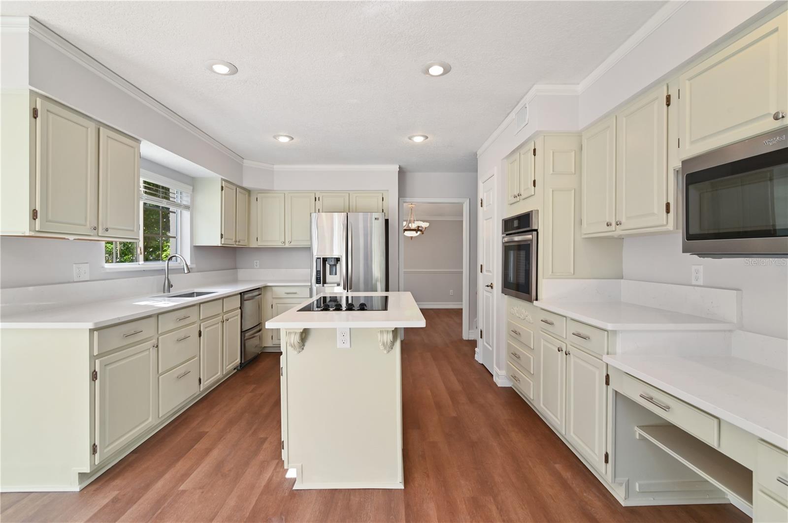 Image 24 of 95 For 2202 Lake Marion Drive