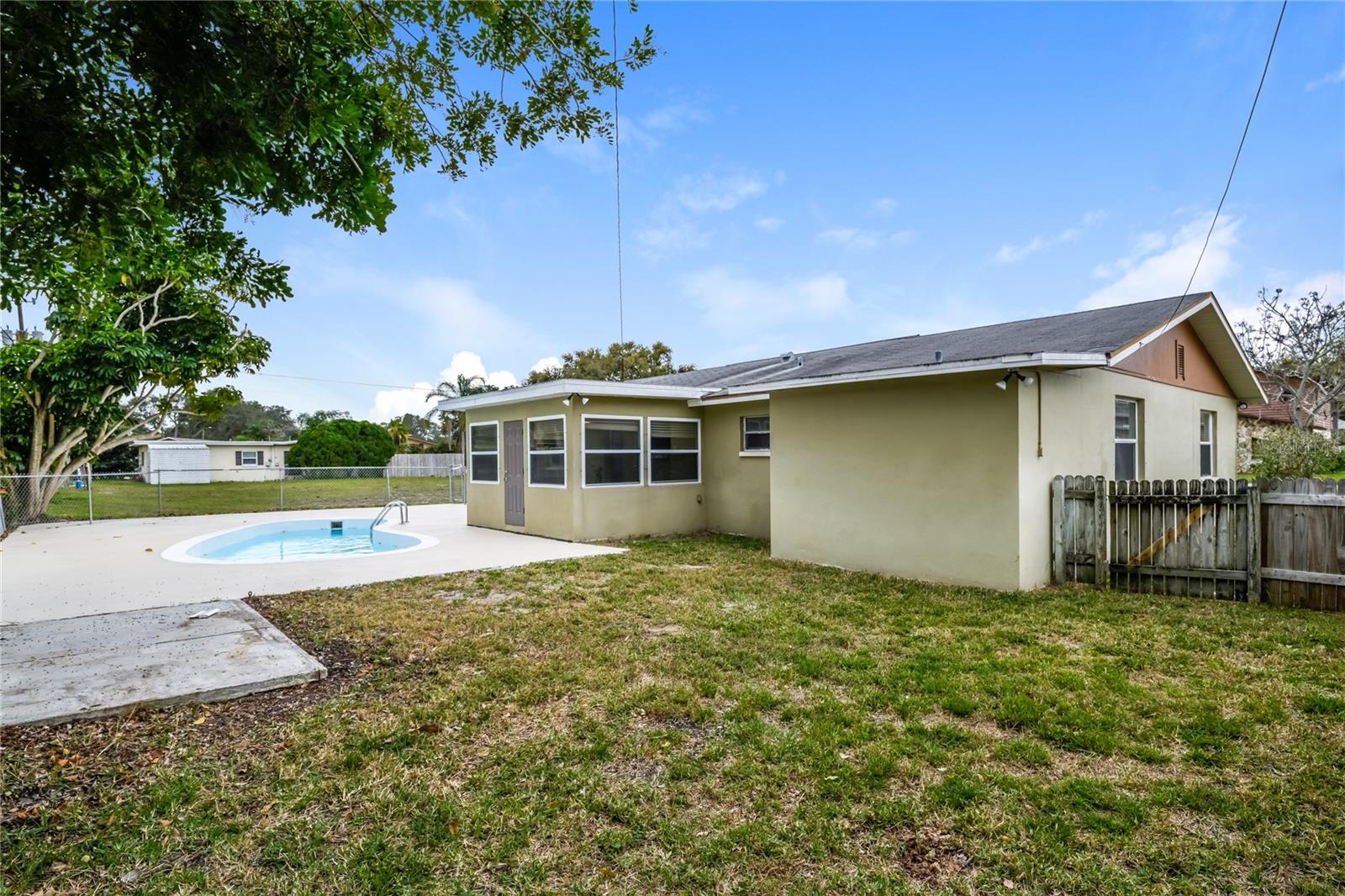 Image 14 of 16 For 610 Charlotte Avenue