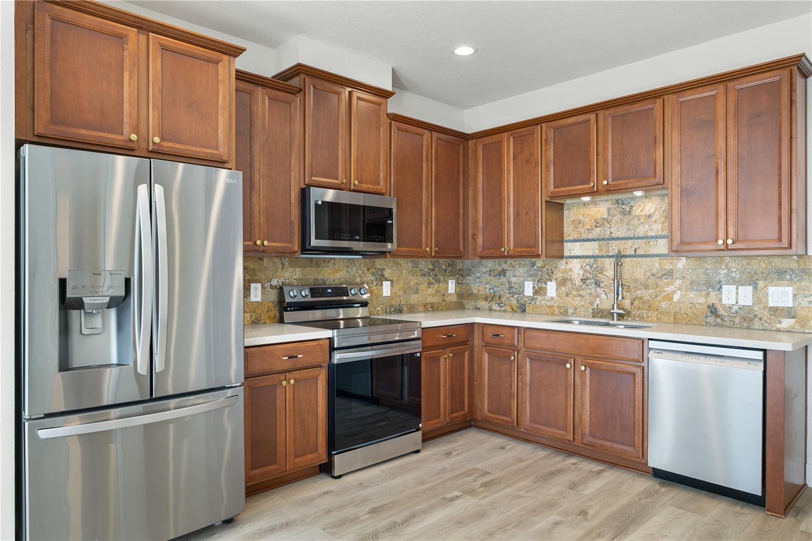 Image 13 of 48 For 7819 Hardenton Street