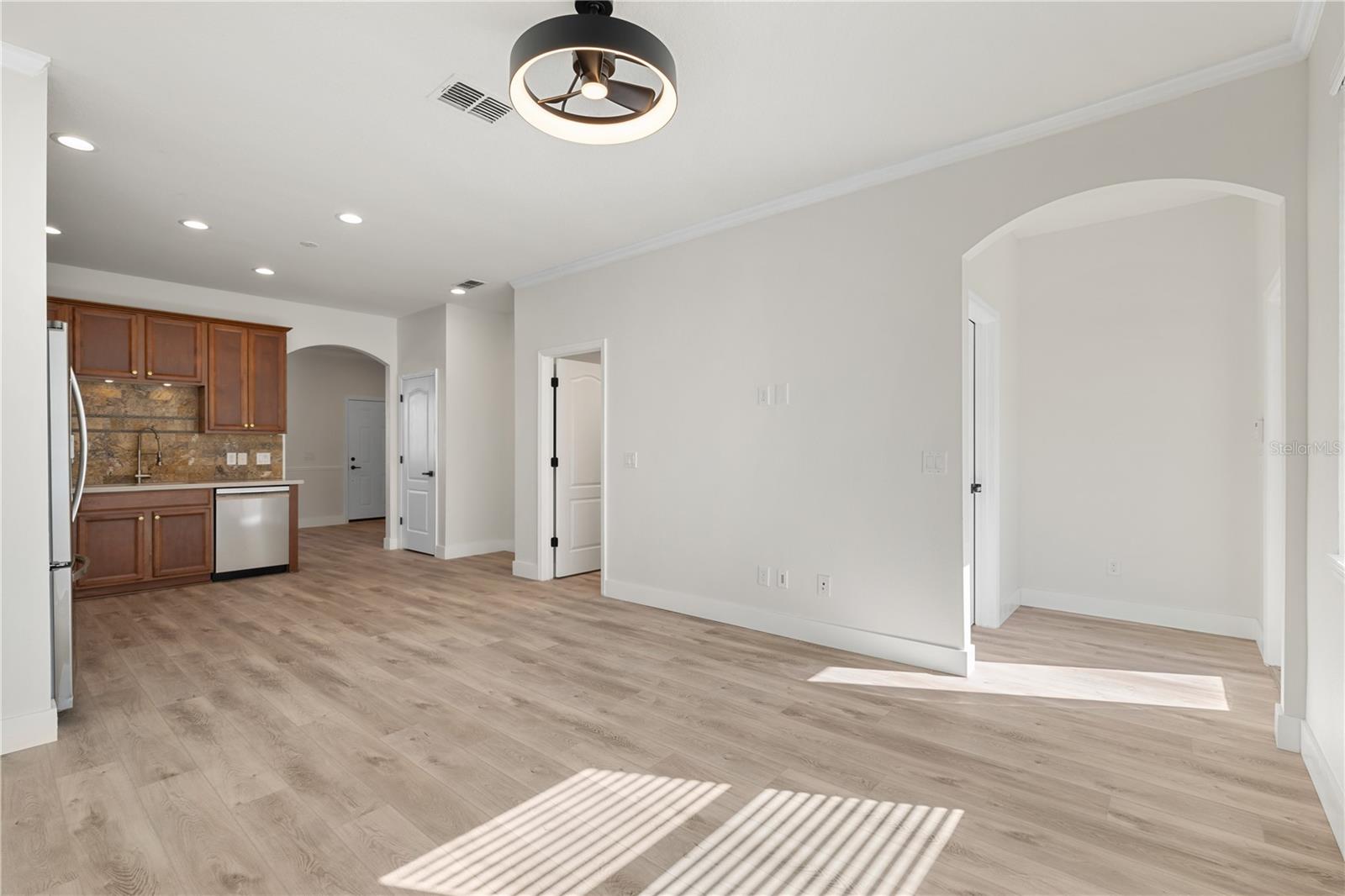 Image 19 of 48 For 7819 Hardenton Street