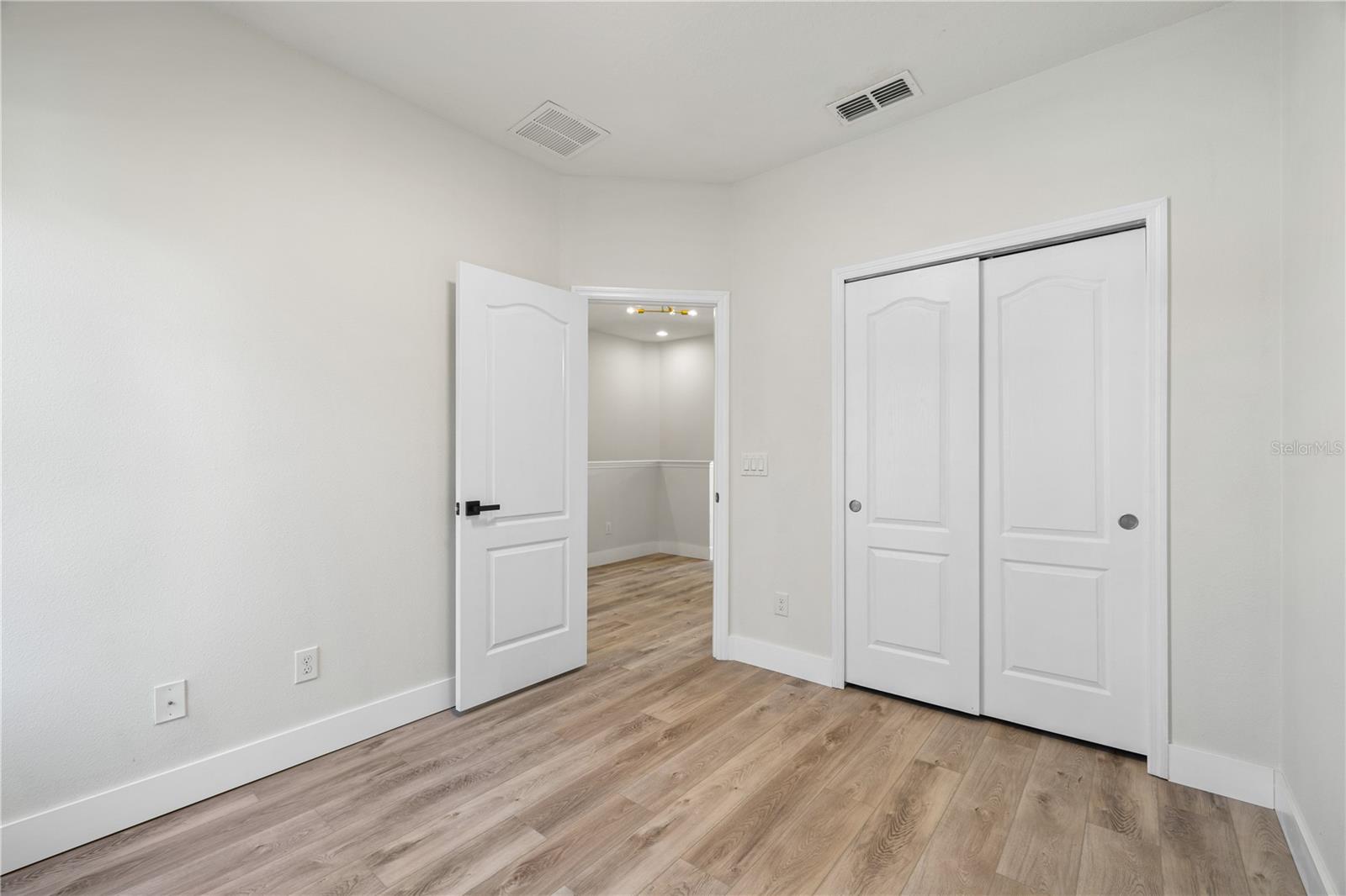 Image 35 of 48 For 7819 Hardenton Street