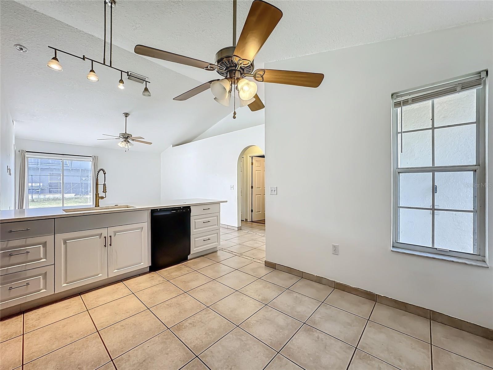 Image 13 of 35 For 2906 Cialella Pass