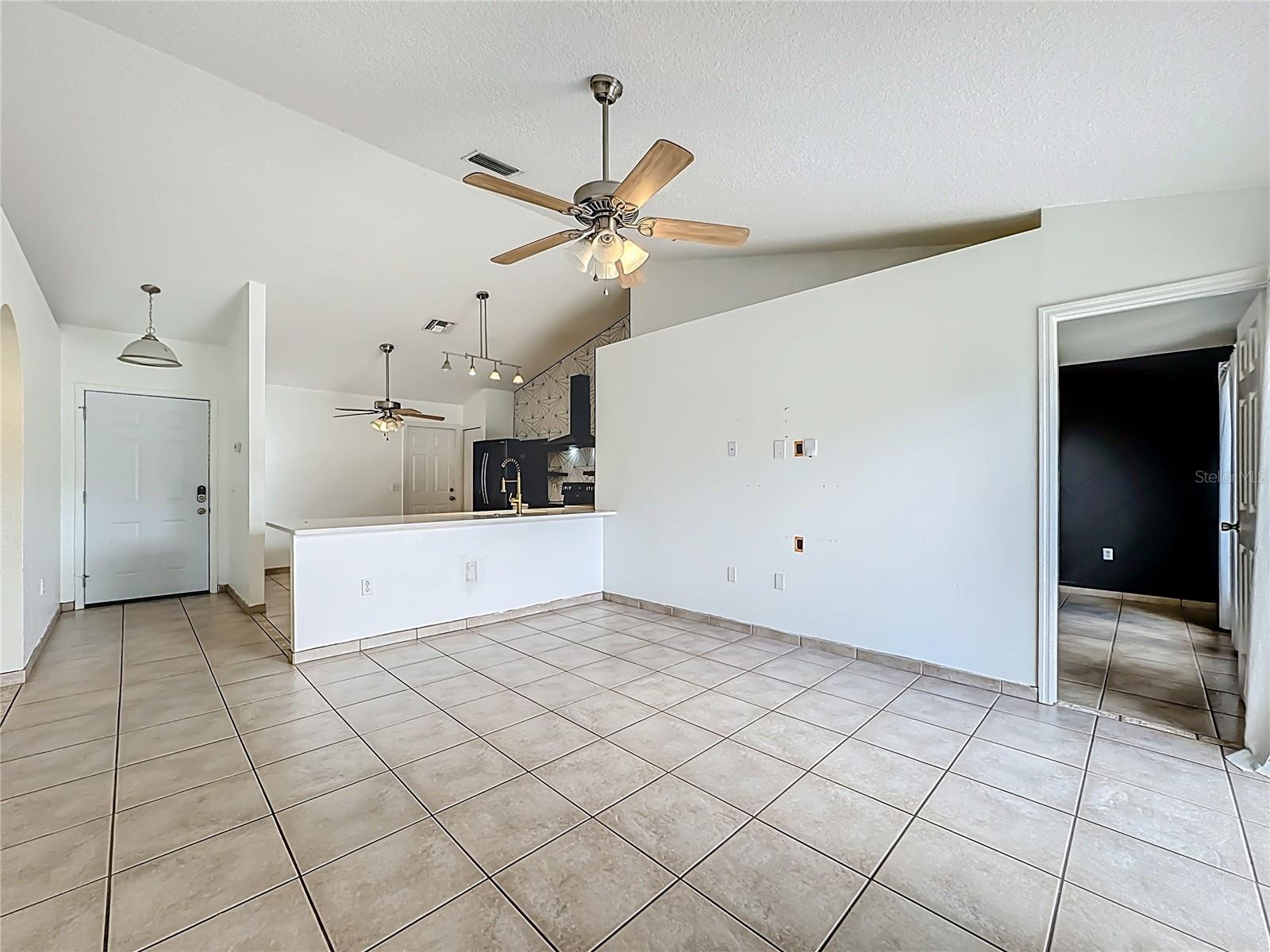 Image 14 of 35 For 2906 Cialella Pass