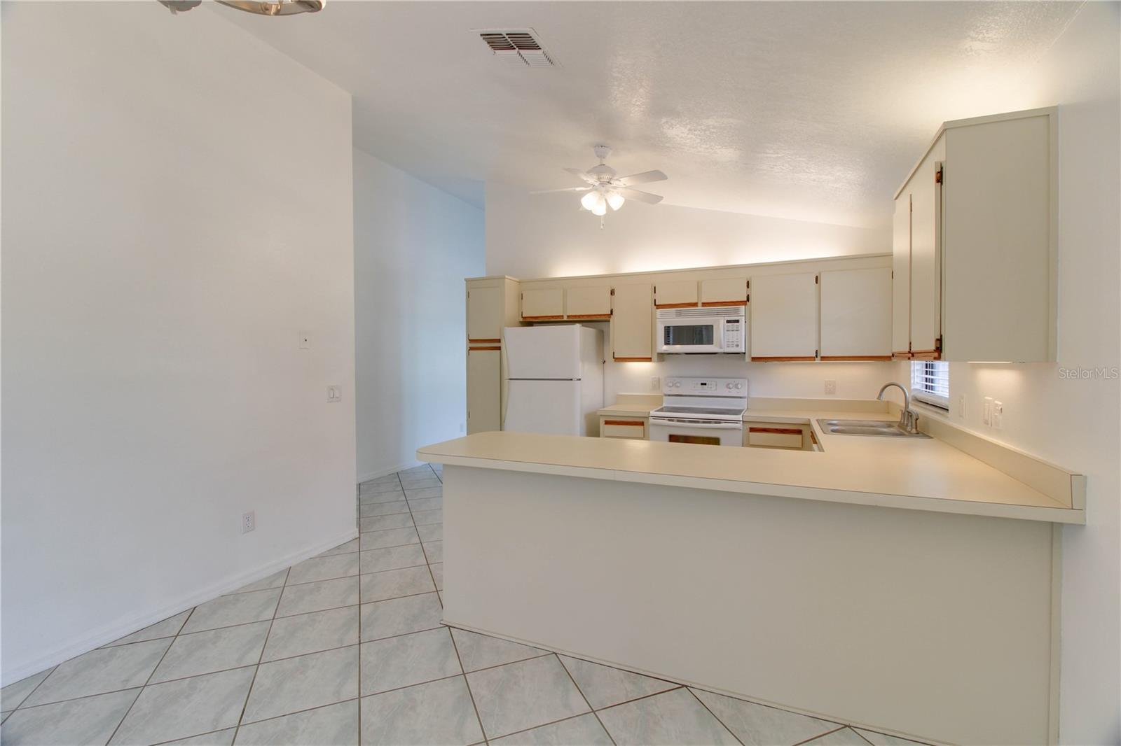 Image 4 of 11 For 3107 Ash Park Loop