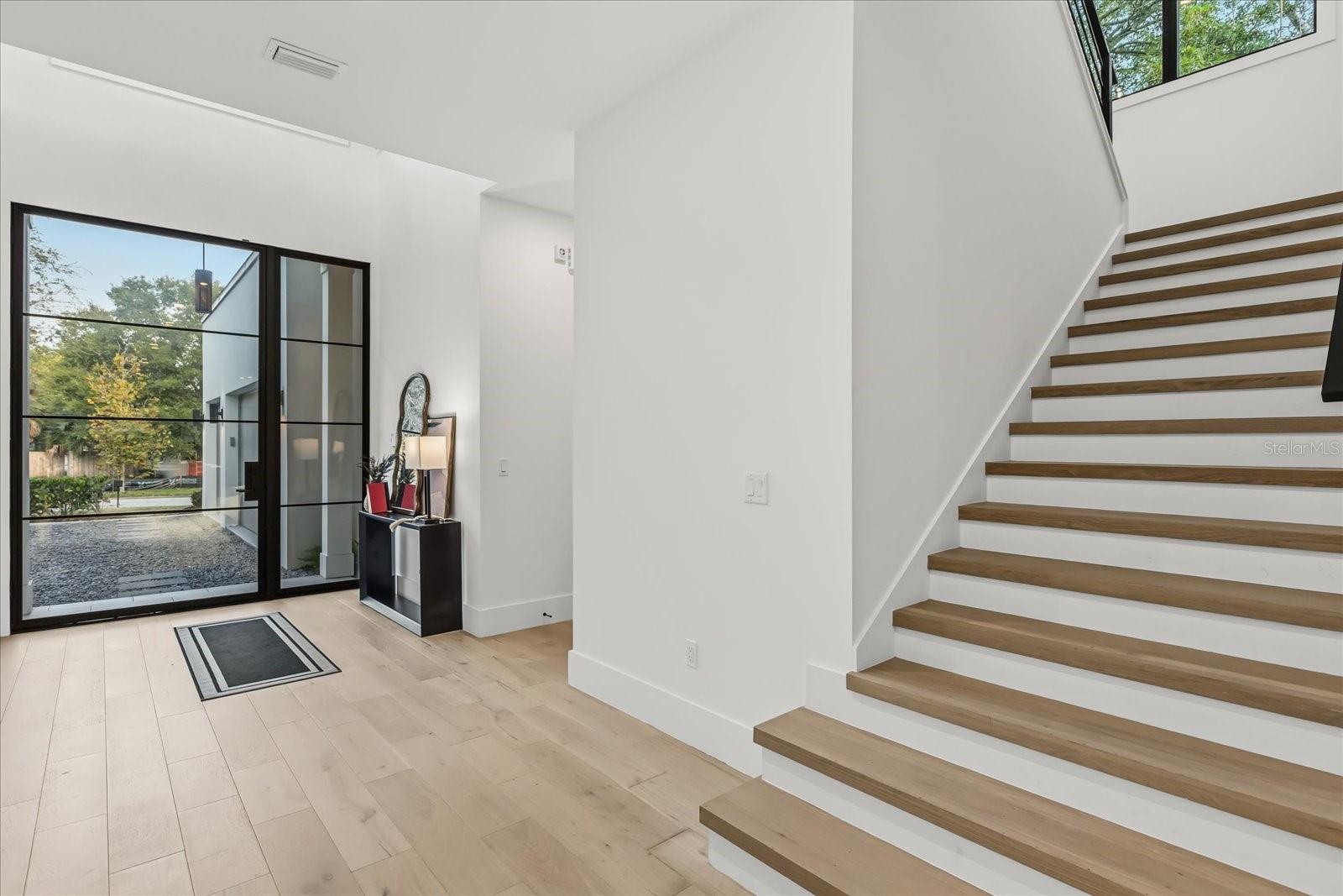 Image 23 of 56 For 2412 Chantilly Avenue