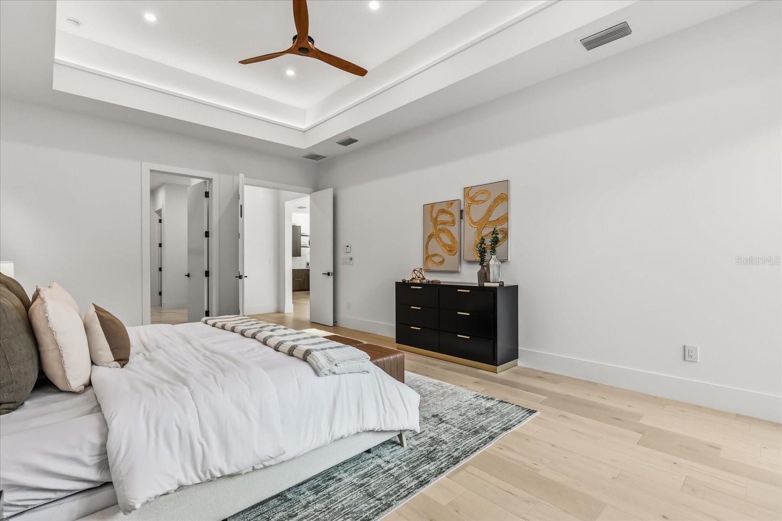 Image 30 of 56 For 2412 Chantilly Avenue