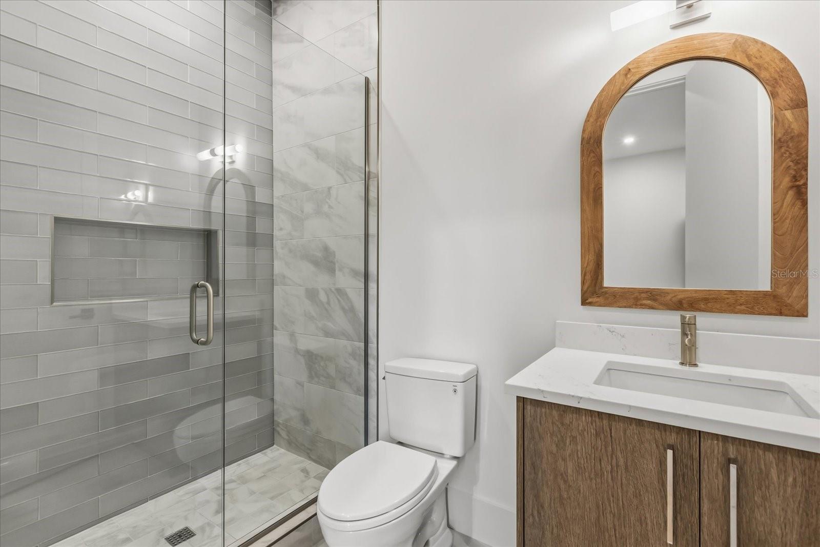 Image 38 of 56 For 2412 Chantilly Avenue