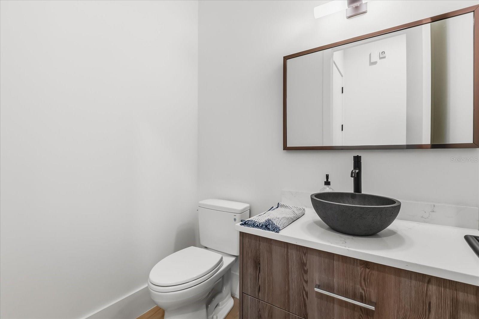 Image 48 of 56 For 2412 Chantilly Avenue