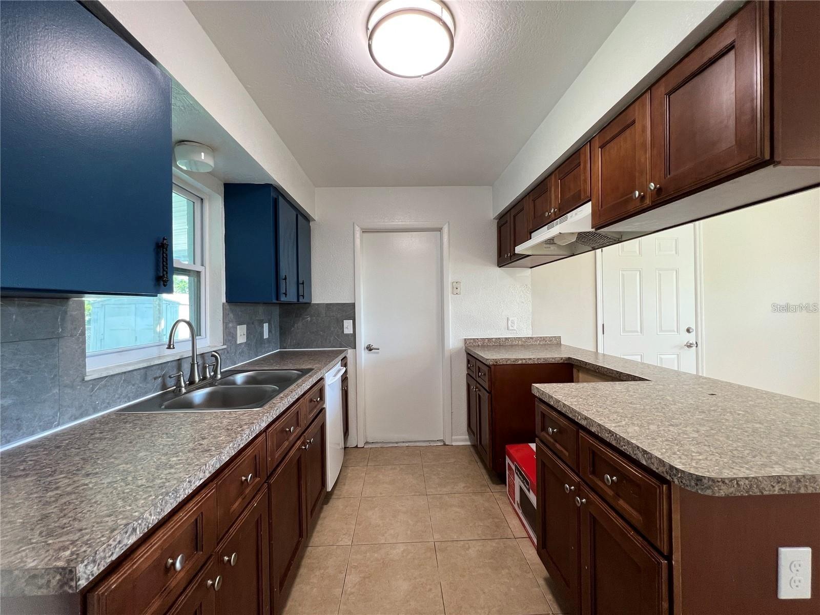 Image 5 of 14 For 7612 Ceres Drive