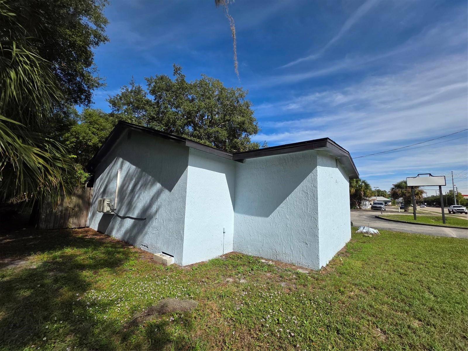 Image 5 of 9 For 217 State Road 434