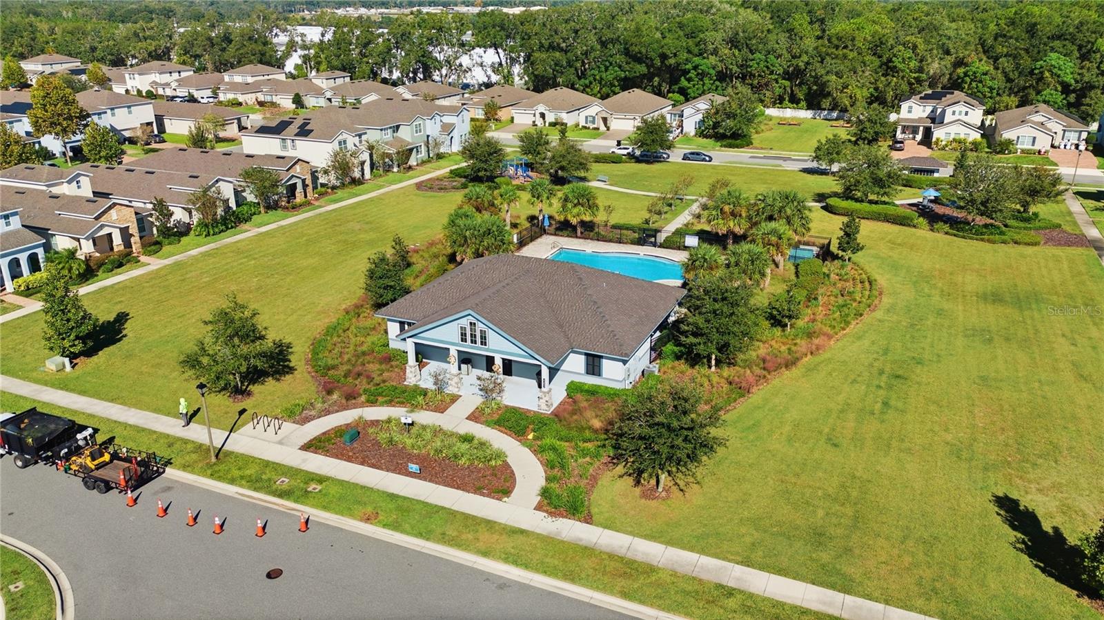 Image 41 of 45 For 737 Panical Drive