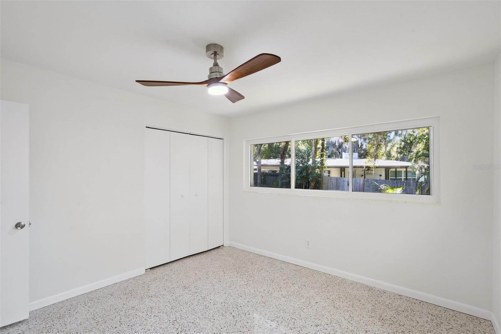 Image 25 of 35 For 6 Barnard Court