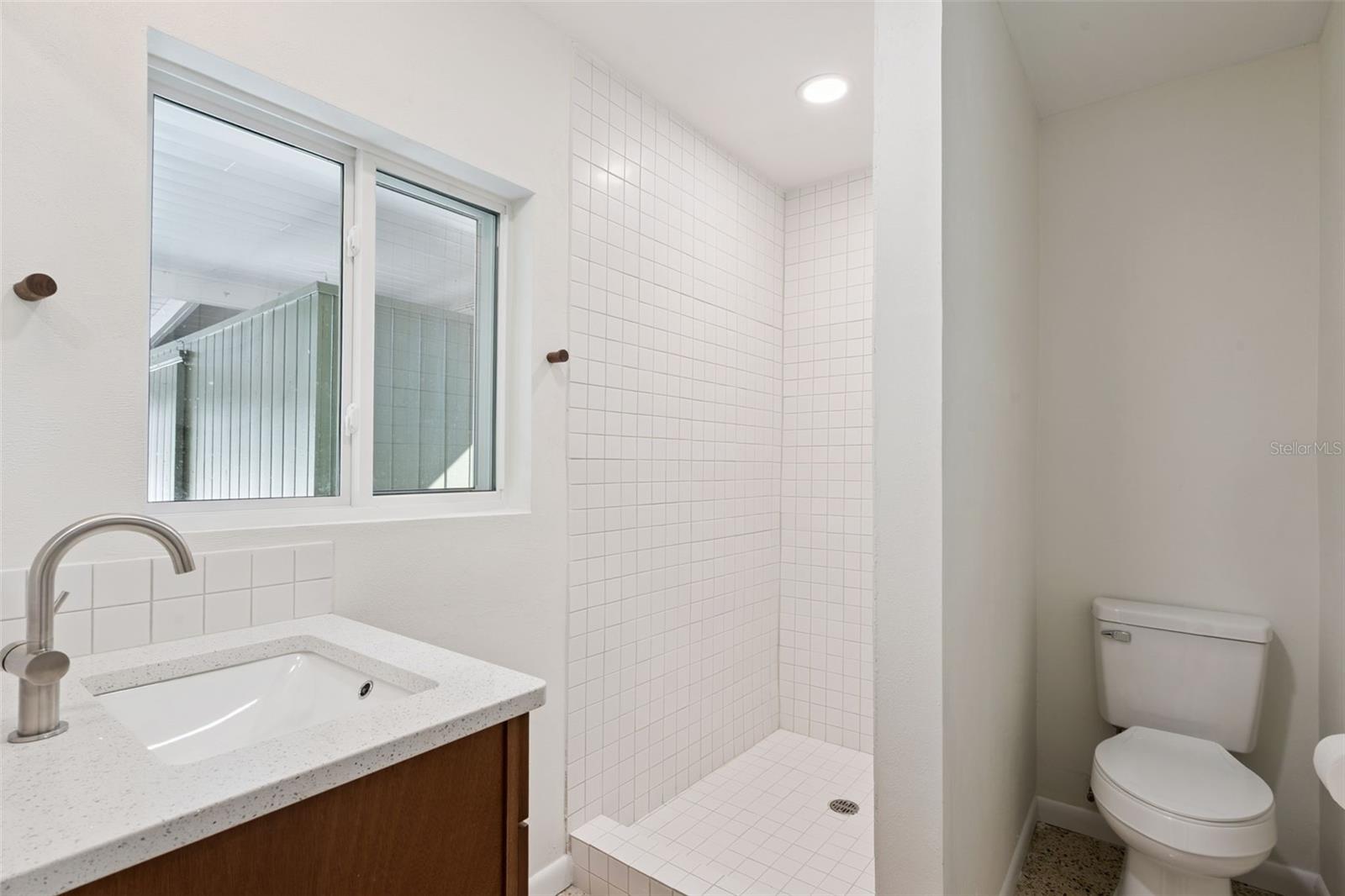 Image 29 of 35 For 6 Barnard Court