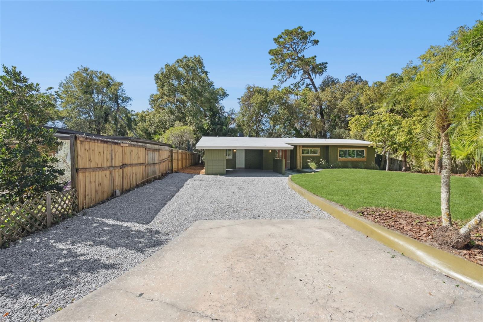 Image 3 of 35 For 6 Barnard Court