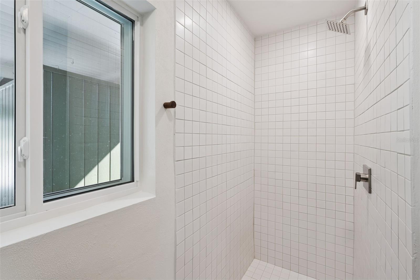 Image 30 of 35 For 6 Barnard Court