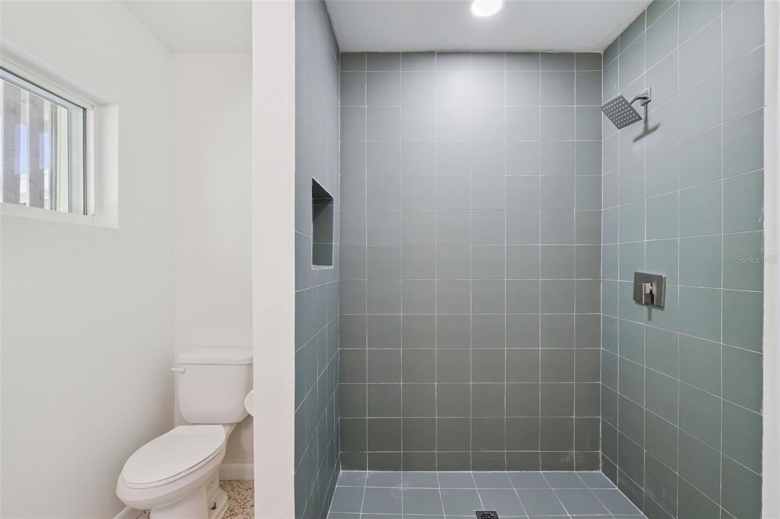 Image 31 of 35 For 6 Barnard Court