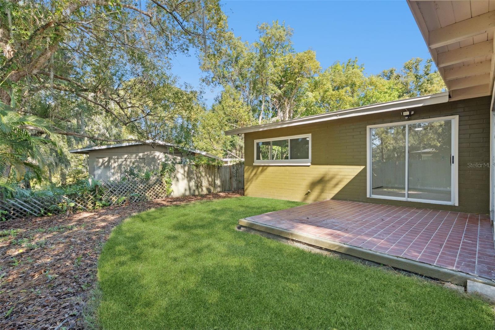 Image 33 of 35 For 6 Barnard Court