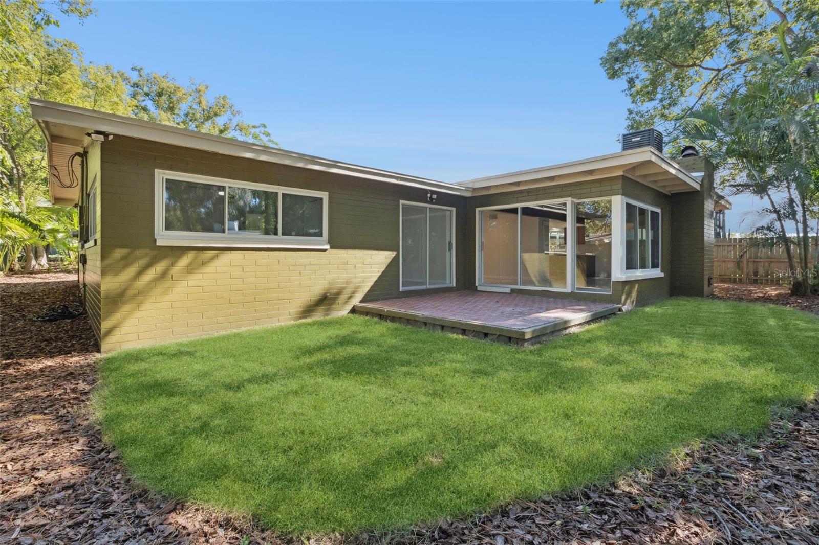 Image 35 of 35 For 6 Barnard Court