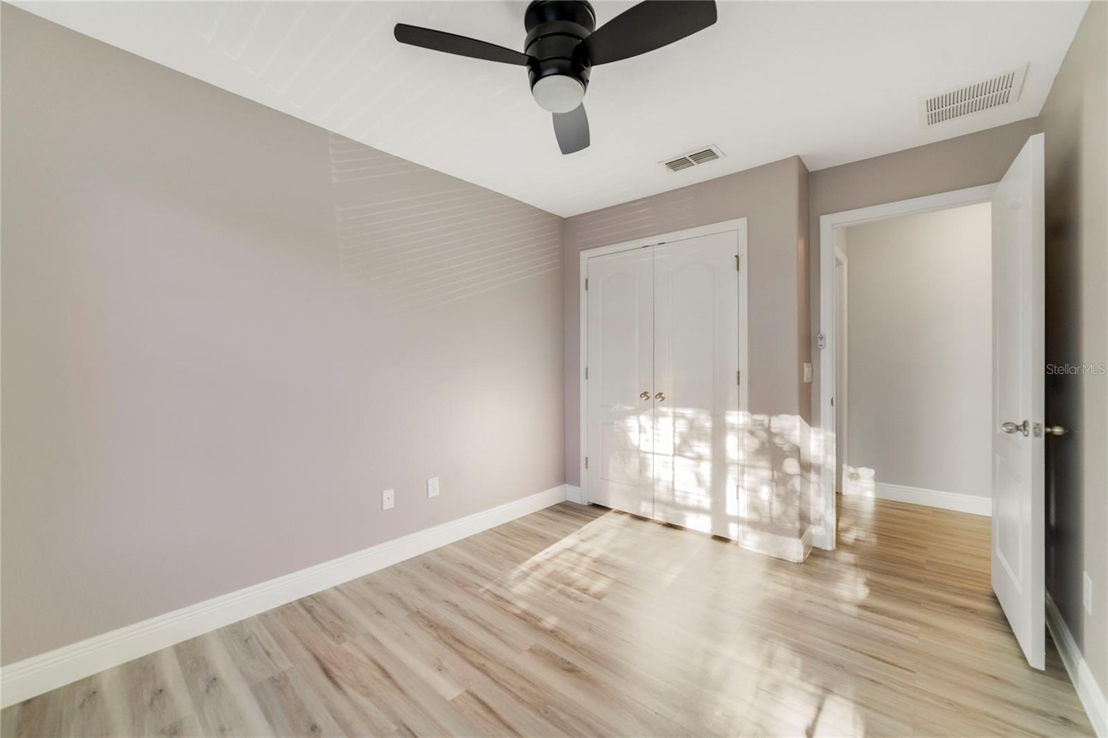 Image 20 of 24 For 7411 Ripplepointe Way