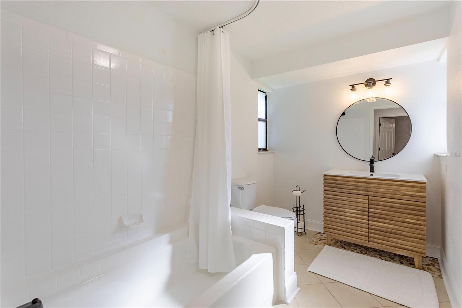 Image 22 of 31 For 3002 Smu Boulevard