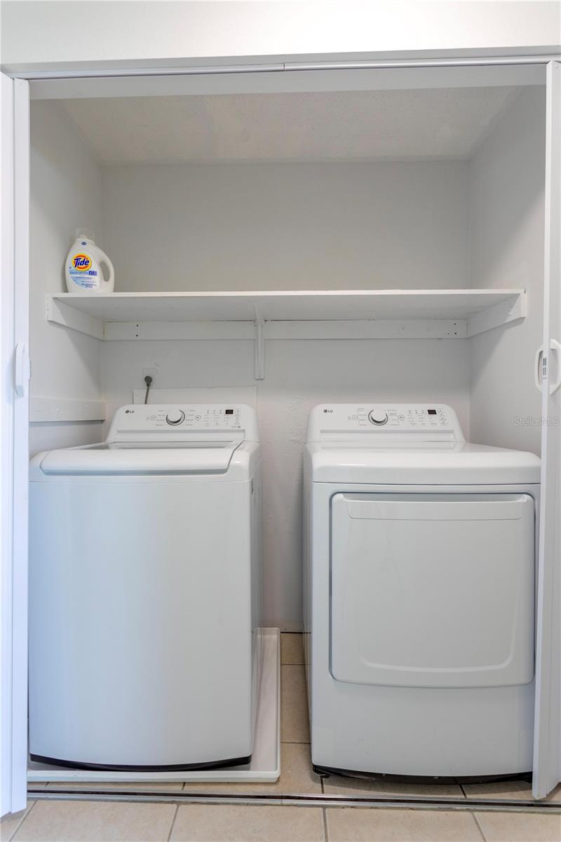 Image 28 of 31 For 3002 Smu Boulevard