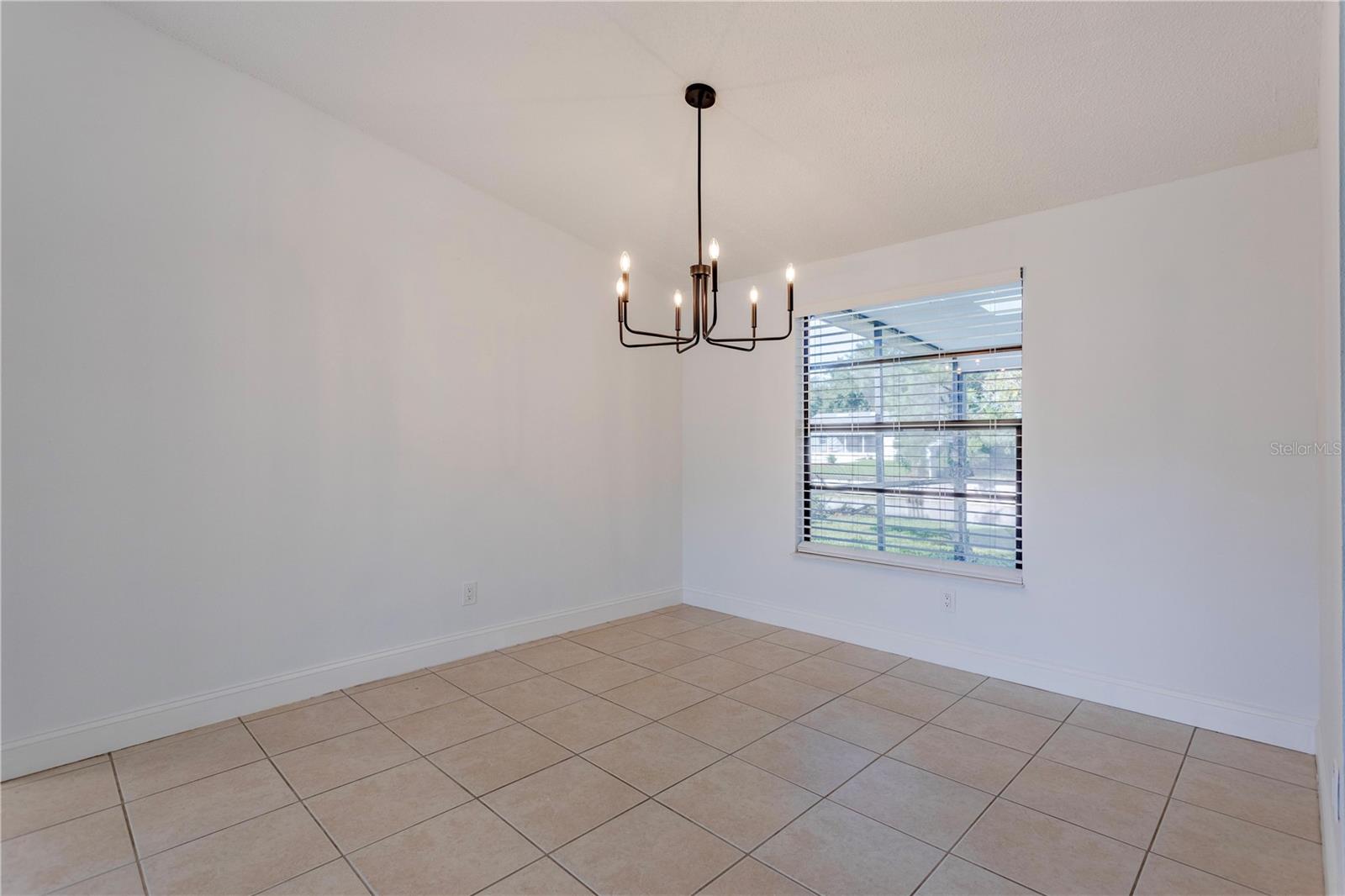 Image 6 of 31 For 3002 Smu Boulevard