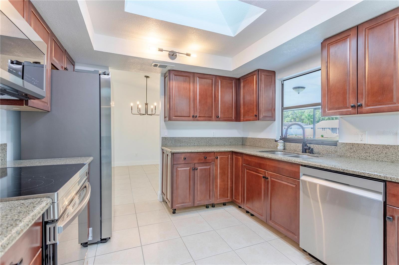 Image 8 of 31 For 3002 Smu Boulevard