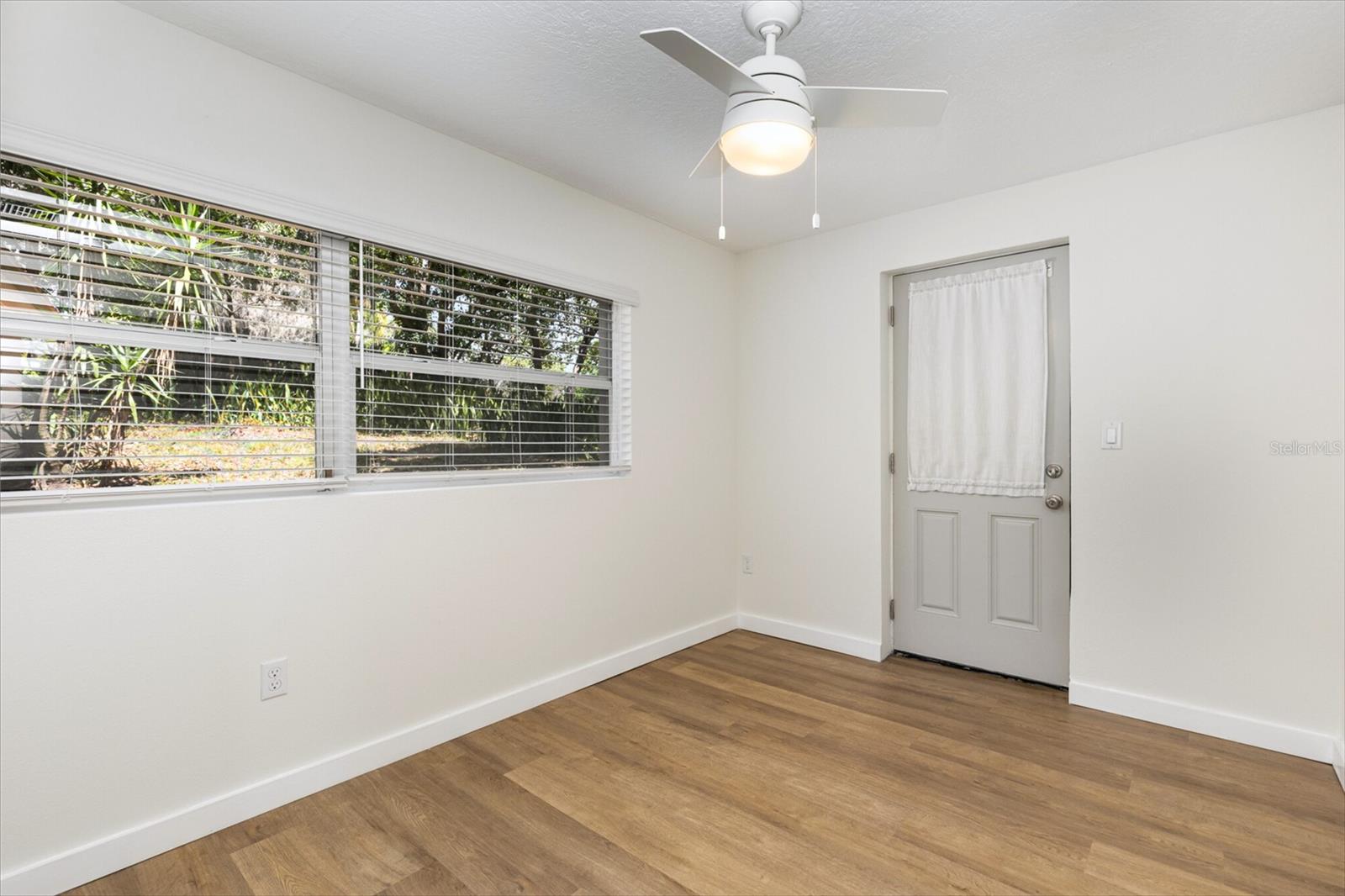 Image 15 of 21 For 1509 Gore Street